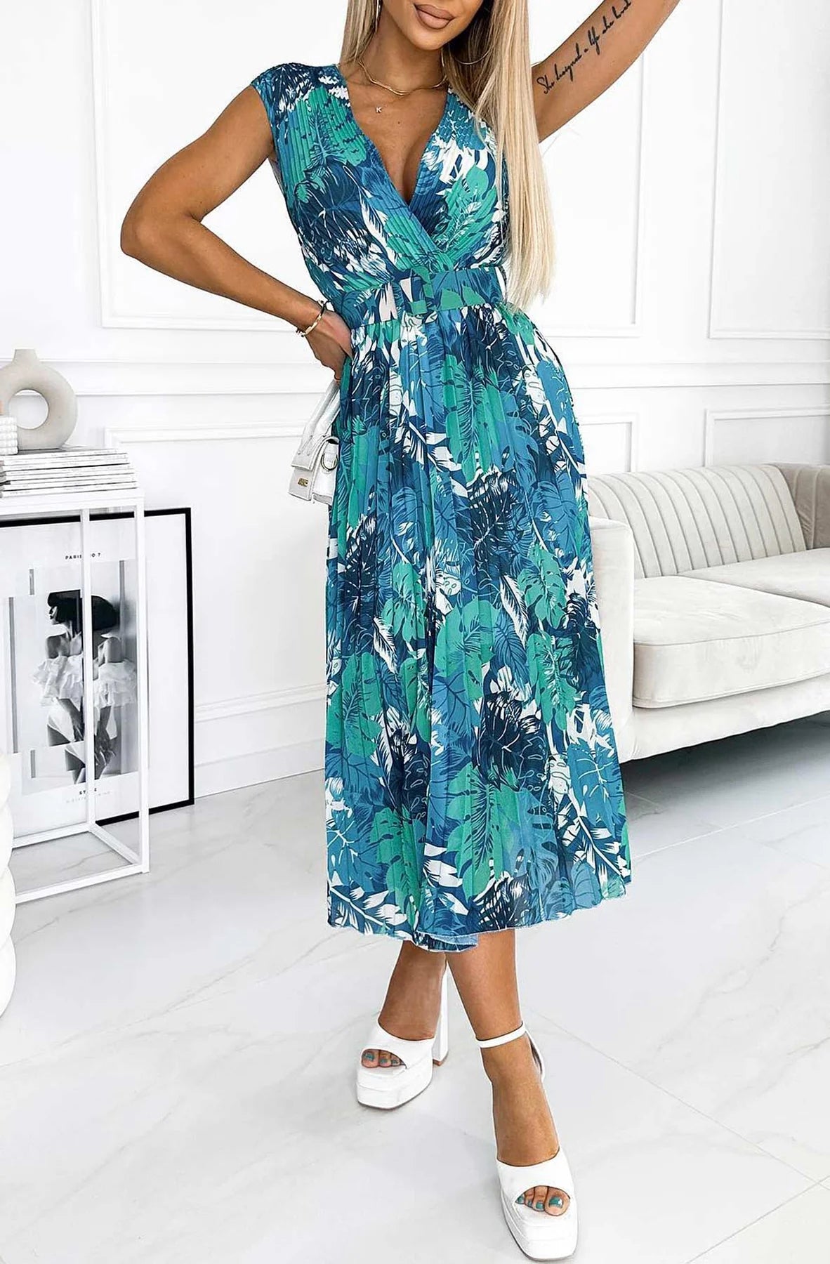 IVANA FLORAL CHIFFON PLEATED MIDAXI DRESS