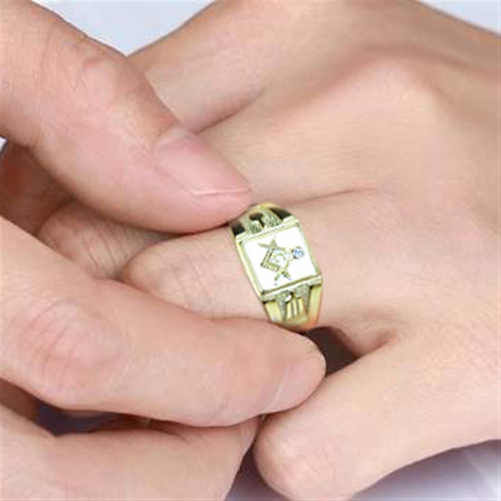 TK1159W - IP Gold(Ion Plating) Stainless Steel Ring with Top Grade Crystal in Clear